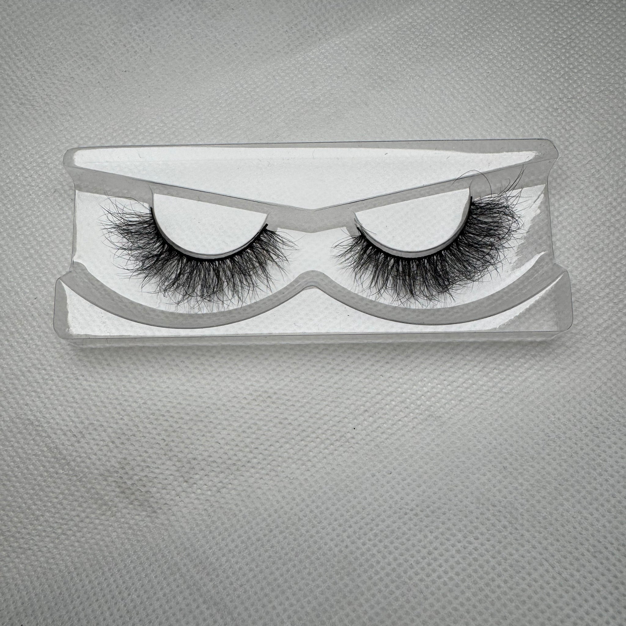 "I am Confident" Lashes